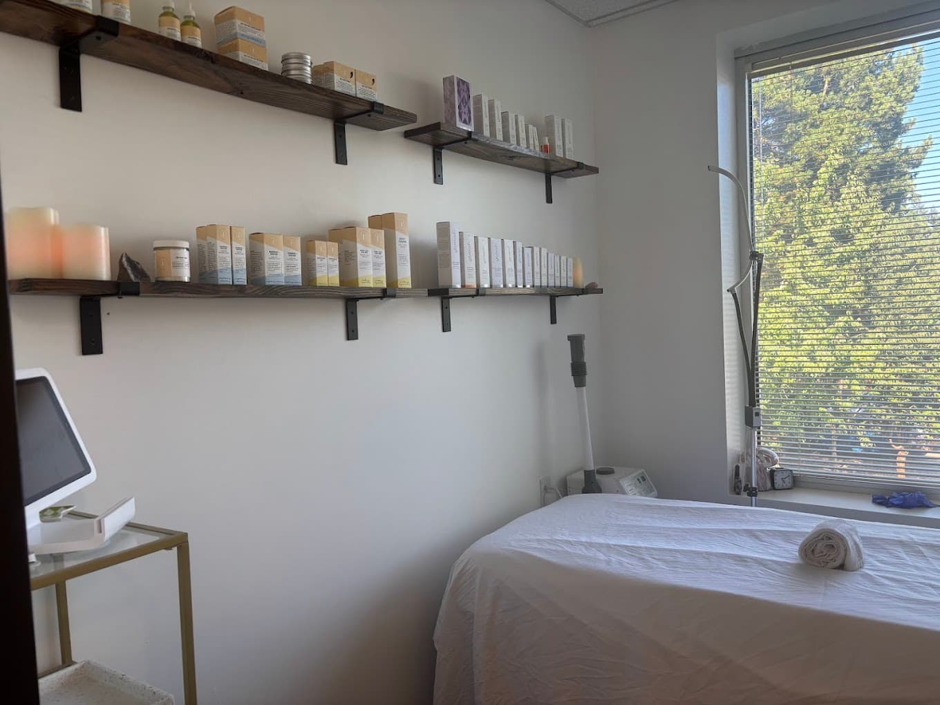 The Red Clover Sugar Studio treatment room